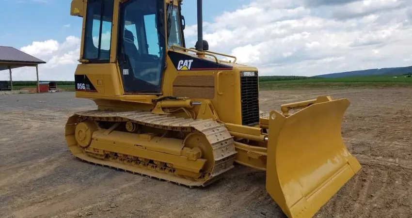 Бульдозер CAT D5