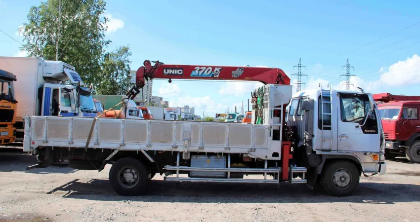 Манипулятор Unic 370 Hino Ranger